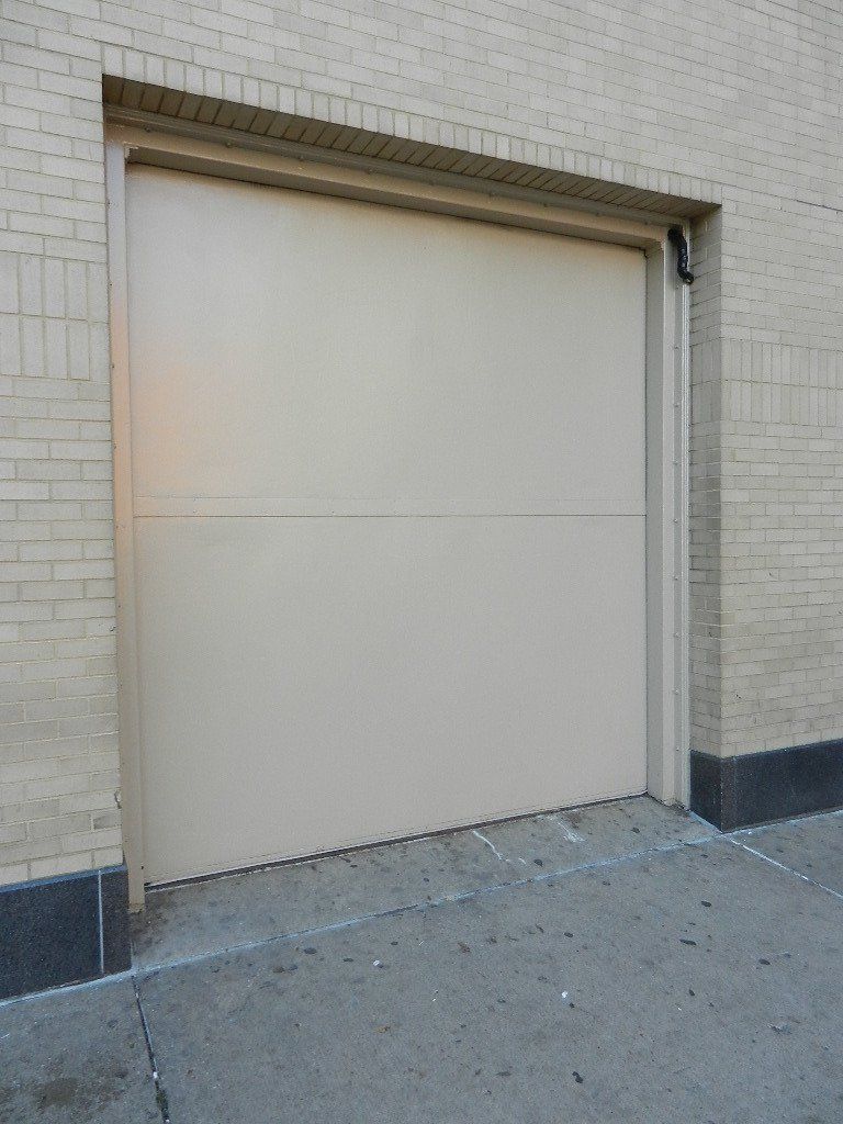 Model DS6-58R Sliding Exterior Acoustical Theatre Door  (blocks street noise)