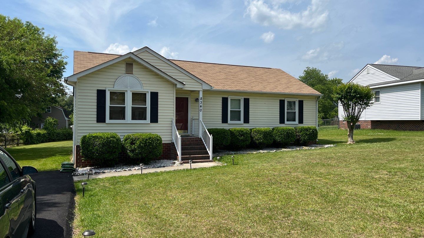 A before photo of a RETEX siding replacement project in Mechanicsville VA 23111.