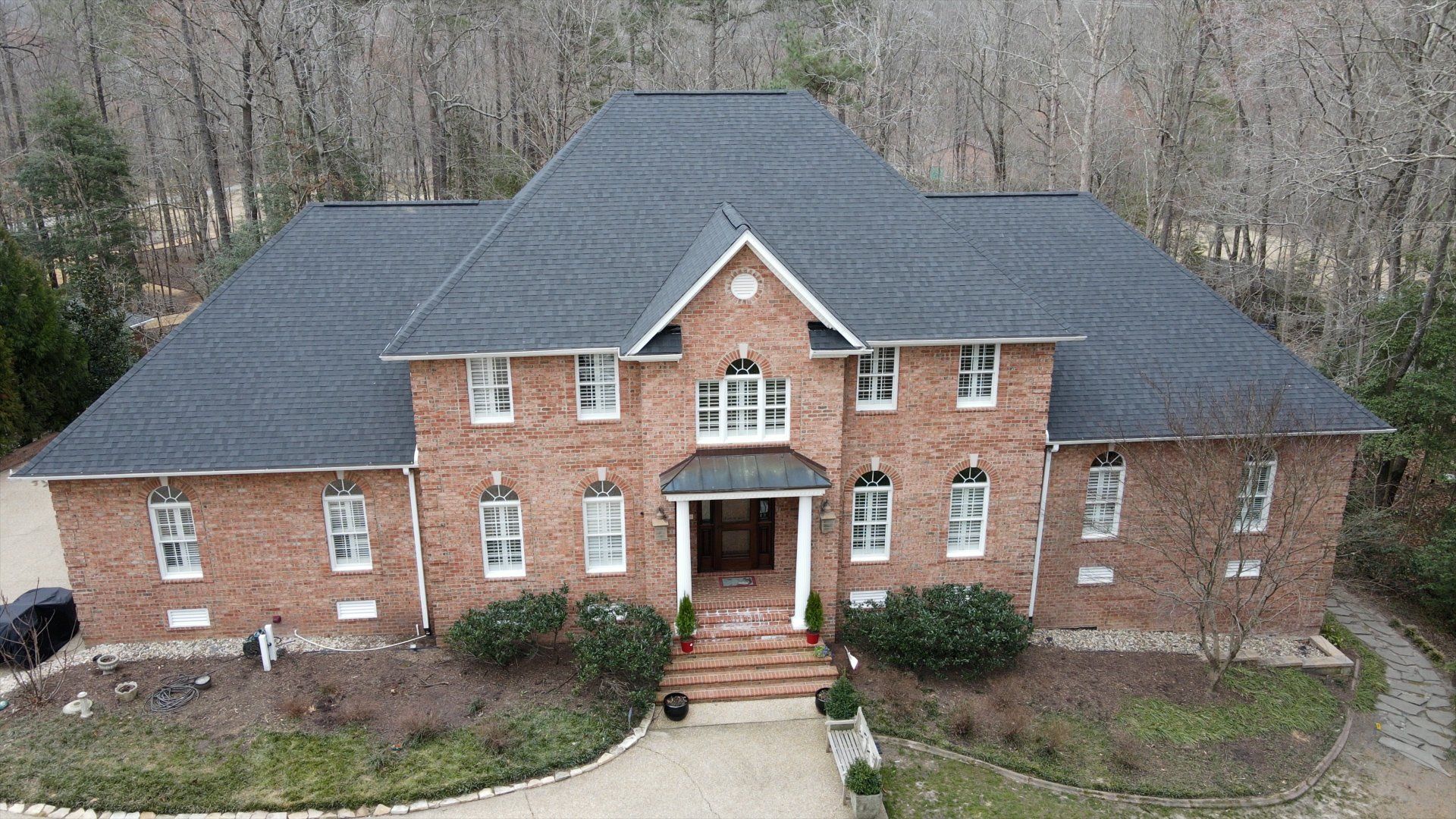 RETEX roof replacemetn in Mechanicsville VA. Certainteed Landmark Charcoal asphalt shingles.