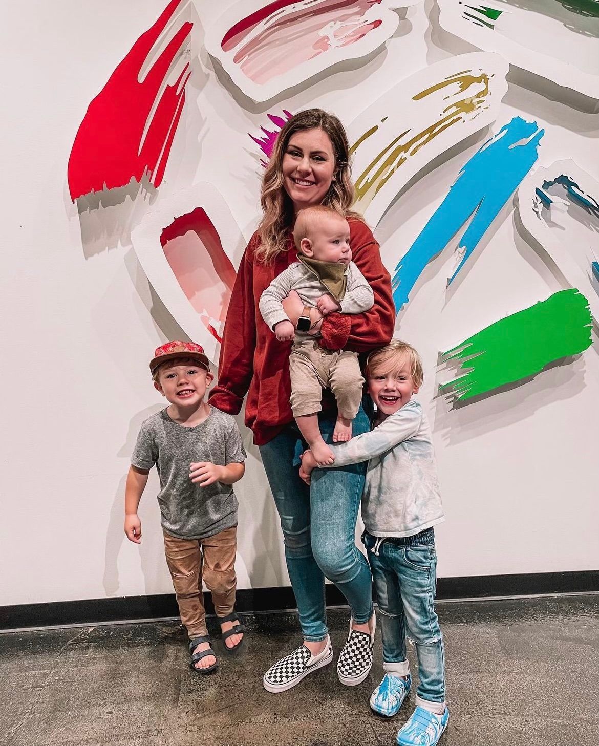 Image of RETEX's Andy Connor's wife and kids, for Mother's Day post.