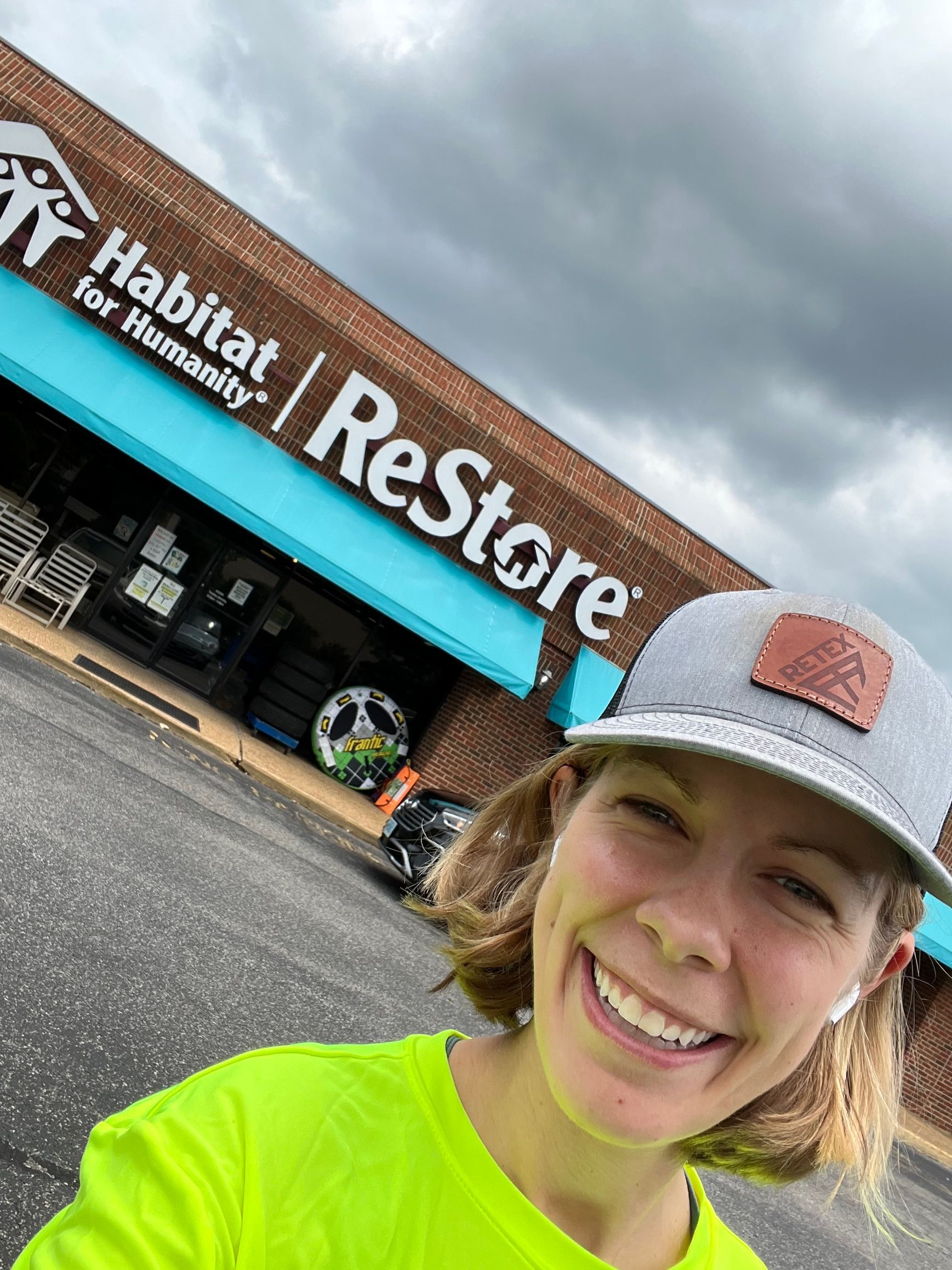 Image of RETEX’s Katelyn Lewis volunteering with Richmond Habitat for Humanity.