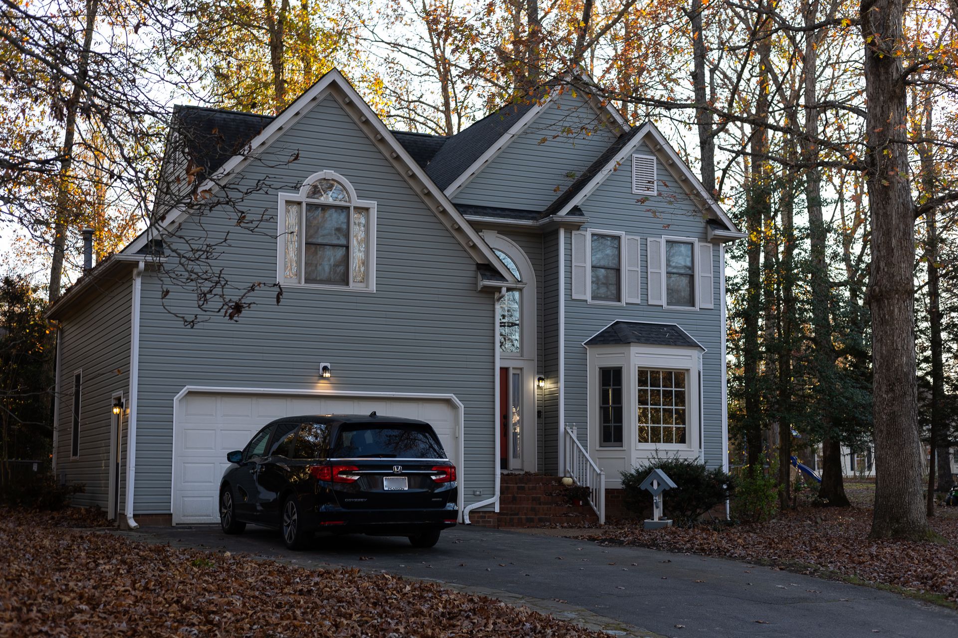 RETEX Vinyl Siding Replacement in Chester, VA 23831. Retex replaced the siding on this home with vinyl in 2022.