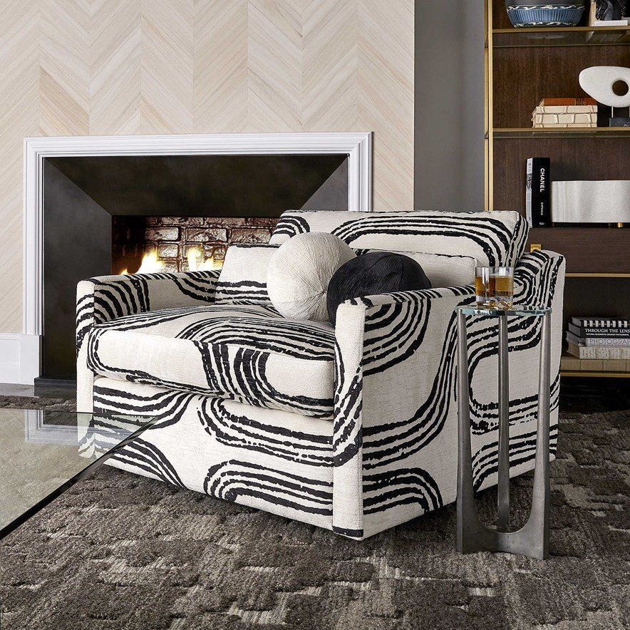 Ovesized 70's chair with bold black and white print