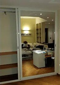 cabina armadio semi aperta