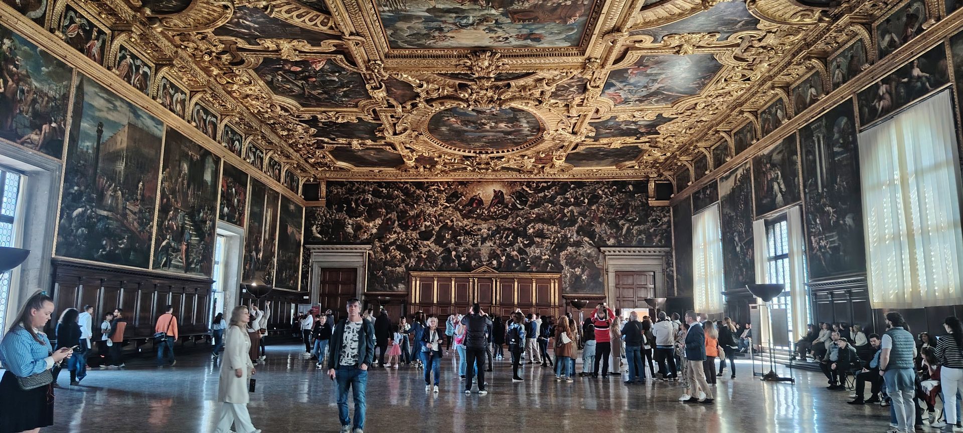 Skip-the-line tour of the Doge's Palace with licensed guide Ale Fragalla, exploring the Venetian Republic's history.