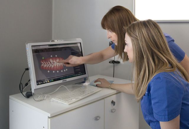 Apparecchiature dentista