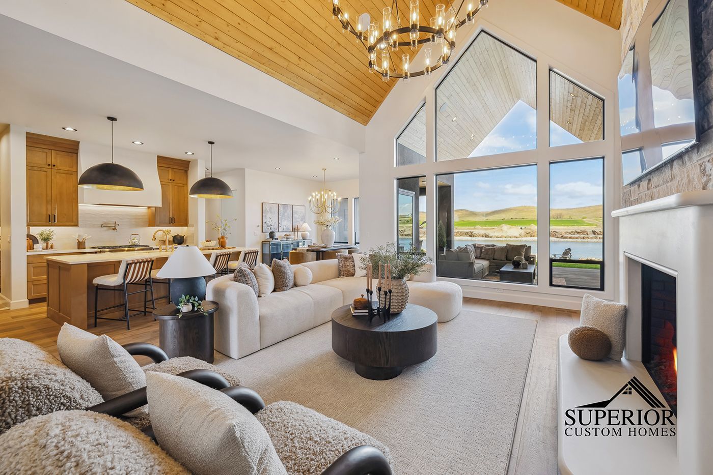 A living room filled with furniture and a fireplace.