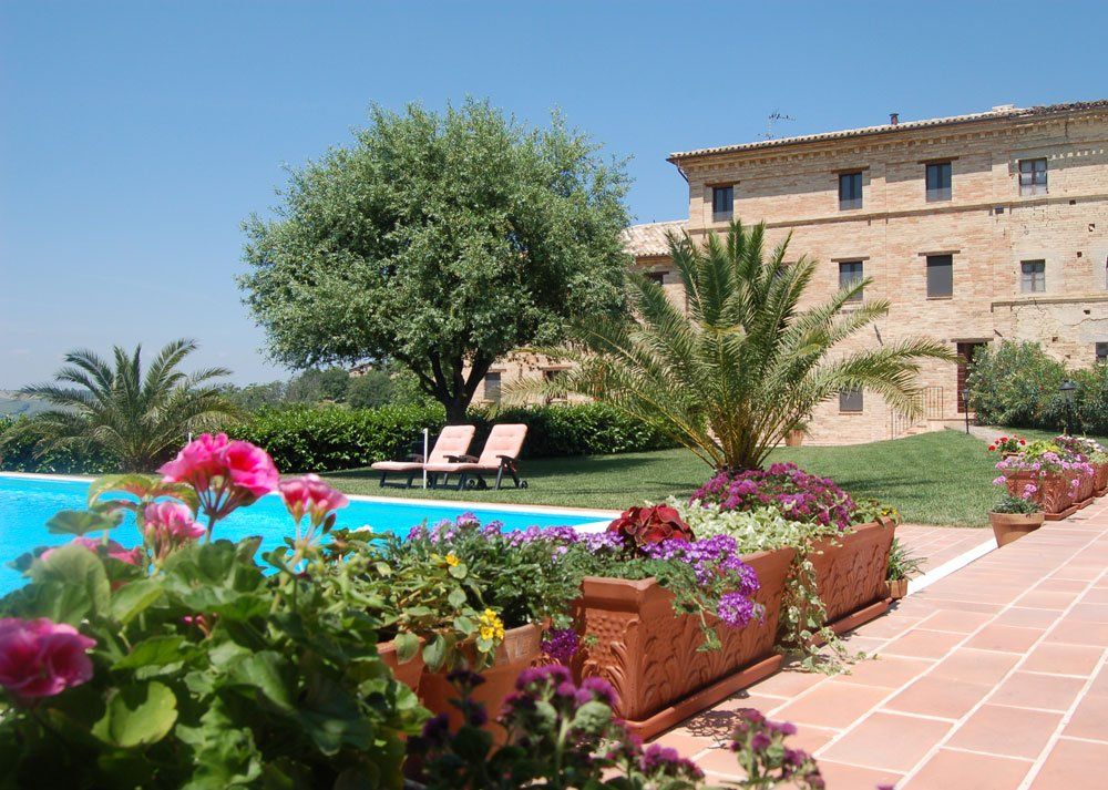 Marche self catering apartments with pool