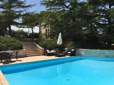 Adriatic villa with pool in Le Marche
