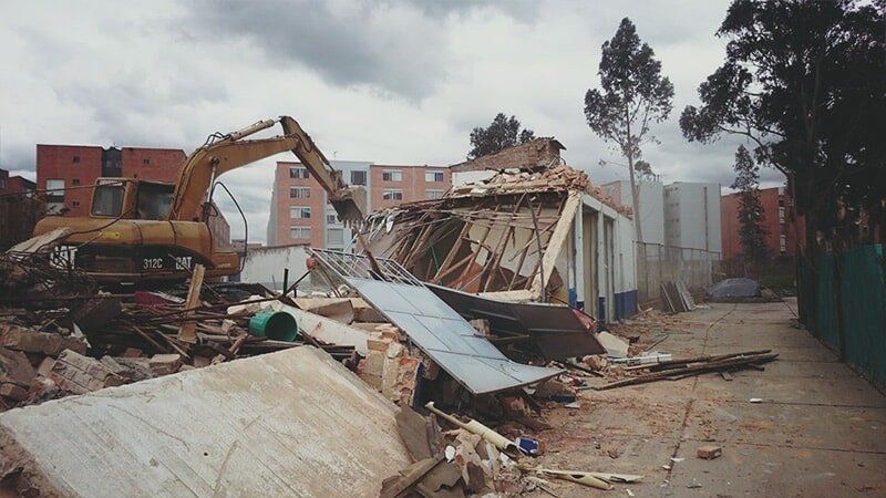 JH Company Services S.A.S. demolición excavación y compactación de recebo obra punto clínica la paz 1