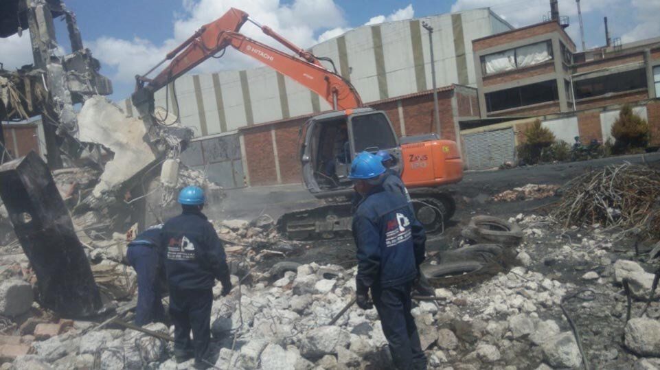 JH Company Services S.A.S. demolición incendio llantas fontibón 2