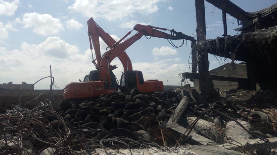 JH Company Services S.A.S. demolición incendio llantas fontibón 4
