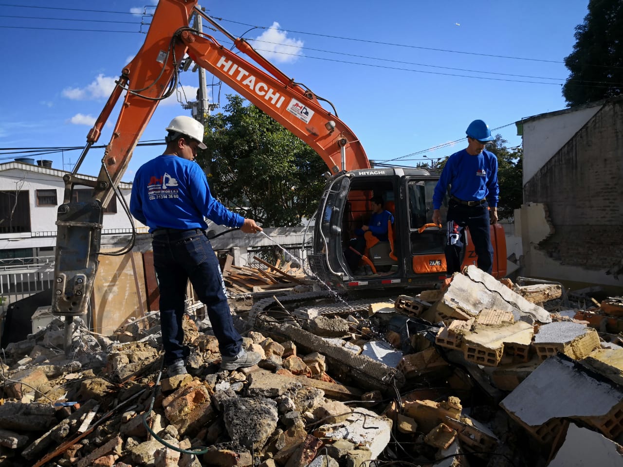 JH Company Services S.A.S. demolición con maquinaria
