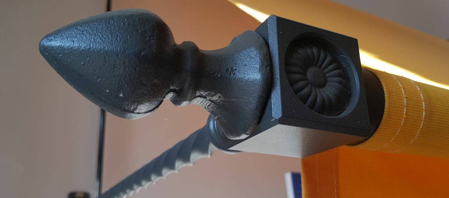 dettaglio di tenda a tortiglioni