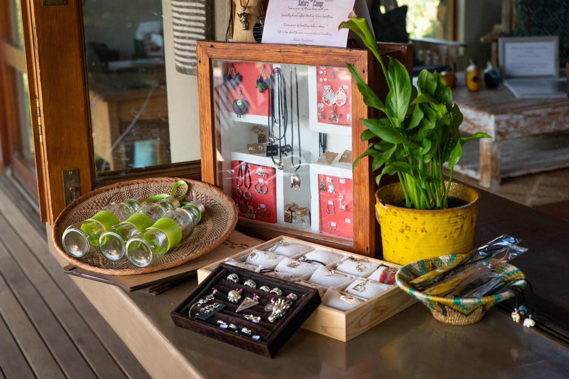 Sausage Tree Safari Camp - Lodge Gallery 37