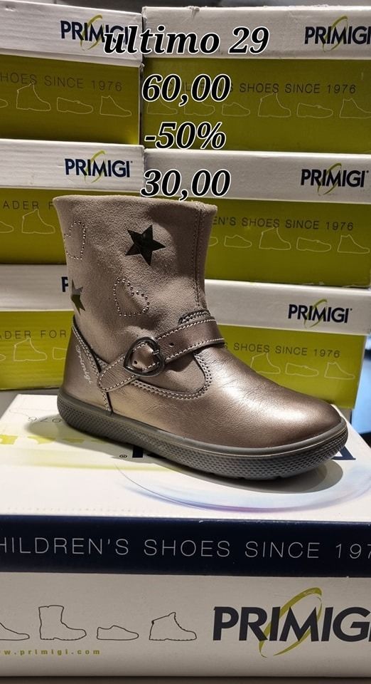 Stivale Primigi in pelle color cuoio con dettaglio a stella; informazioni in saldo: € 30.