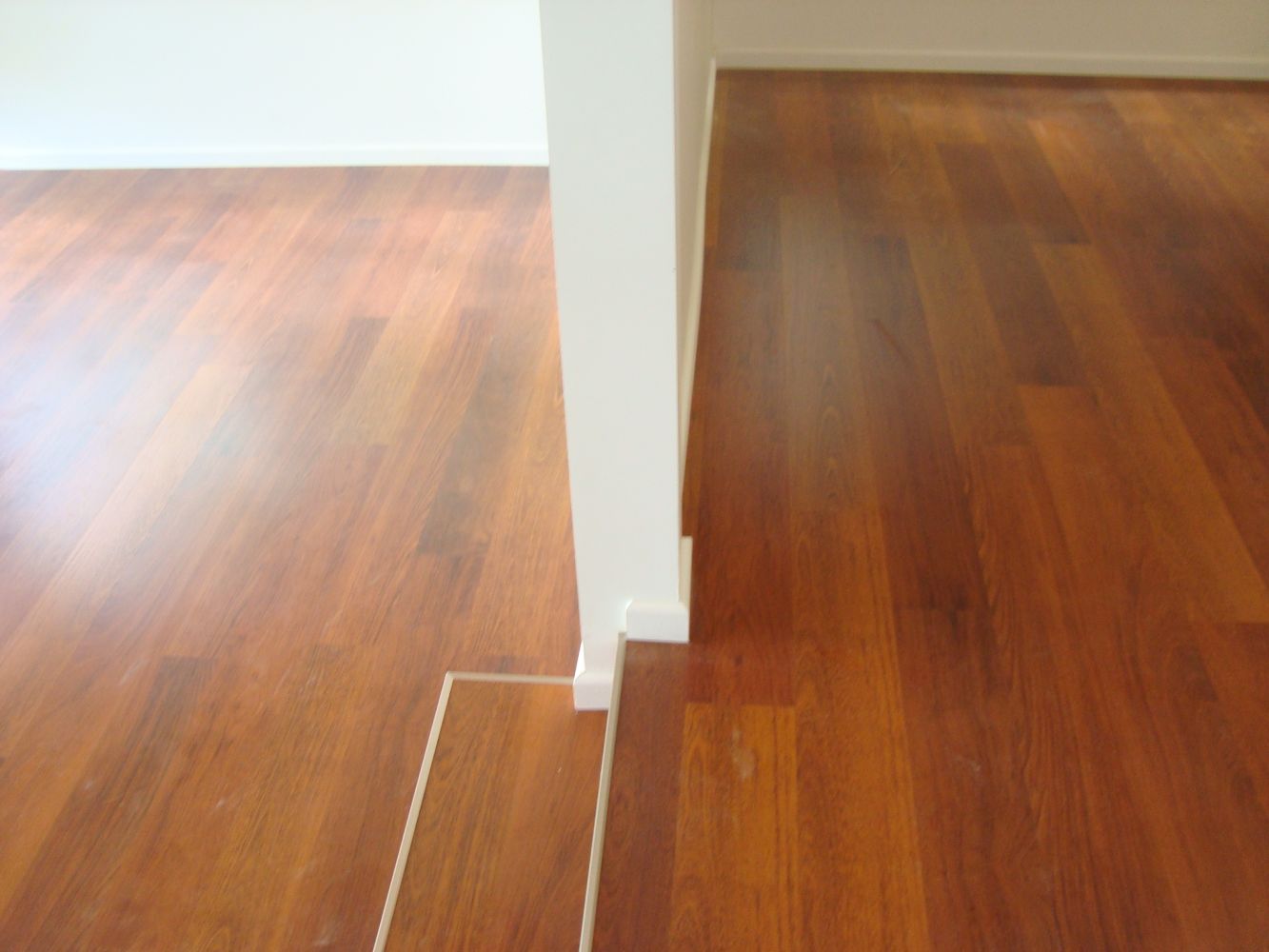 8mm laminate 1 strip semi gloss 3
