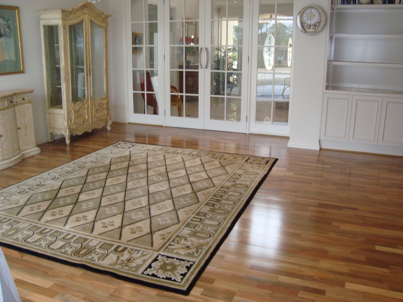 engineered flooring Spotted Gum 3 strip gloss