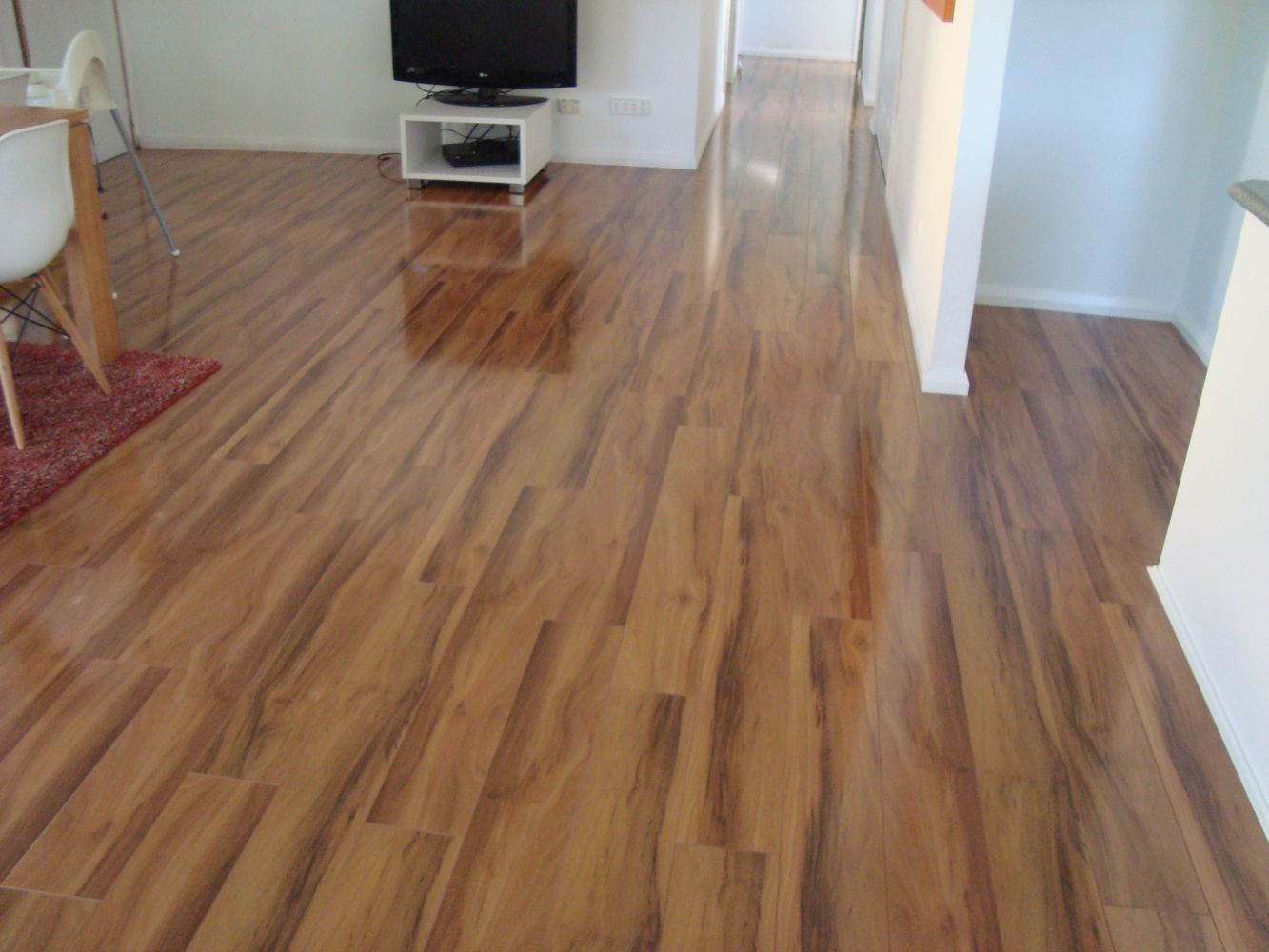 12mm laminate high gloss
