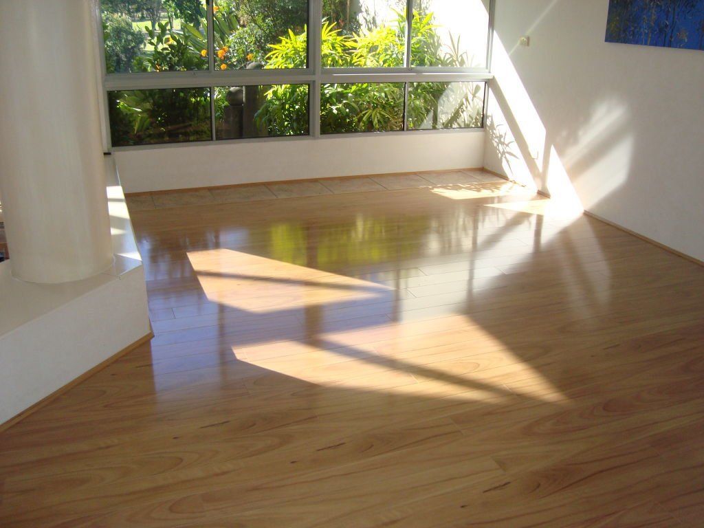laminate flooring 12mm Blackbutt