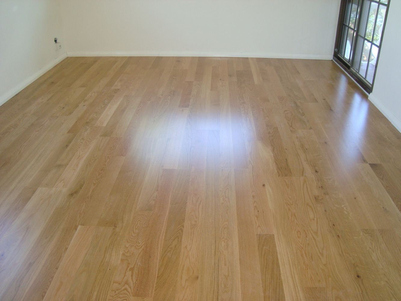 engineered flooring room 1strip