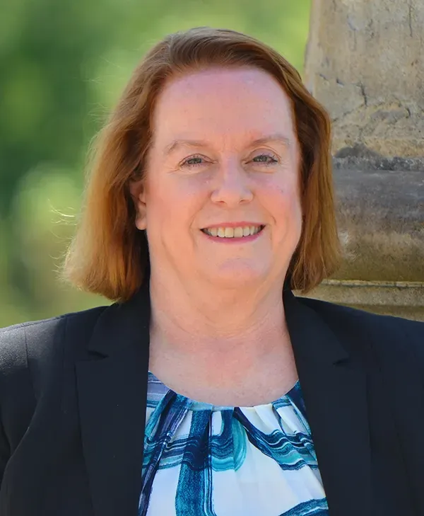 Attorney Geri Lyons Chase Headshot