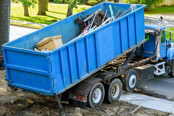 Garbage Container — Litchfield, MN — L & R Roll Off & Cleanup LLC