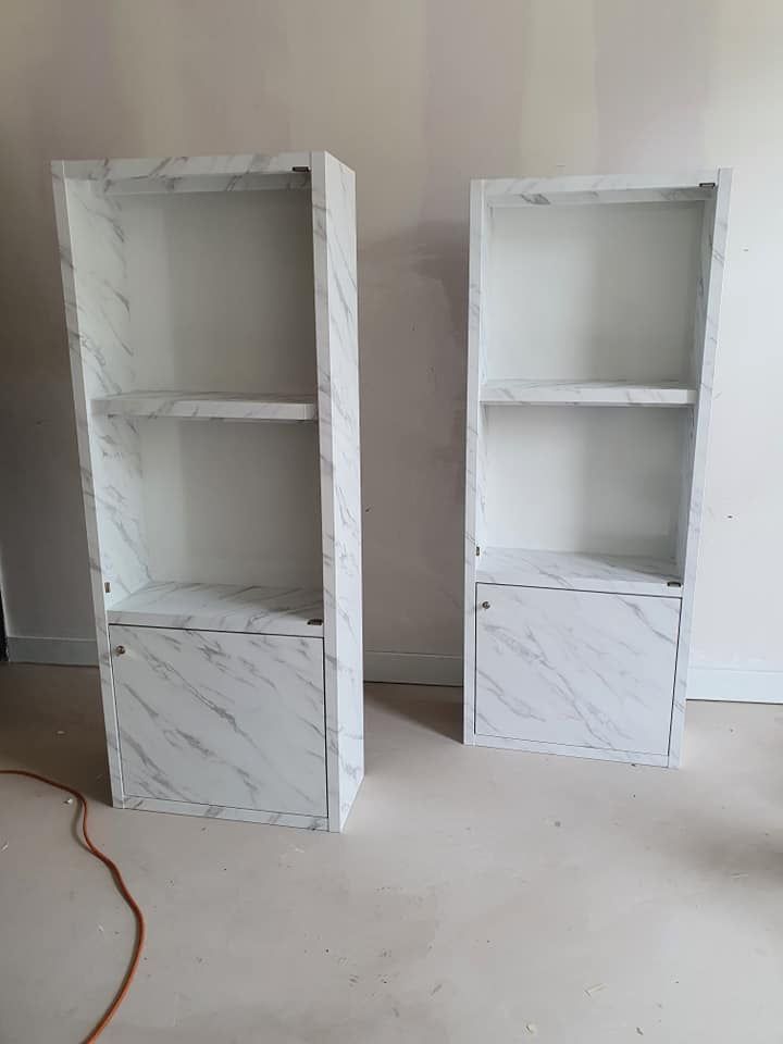 Boeken kasten gewrapt met Coverstyl NE31