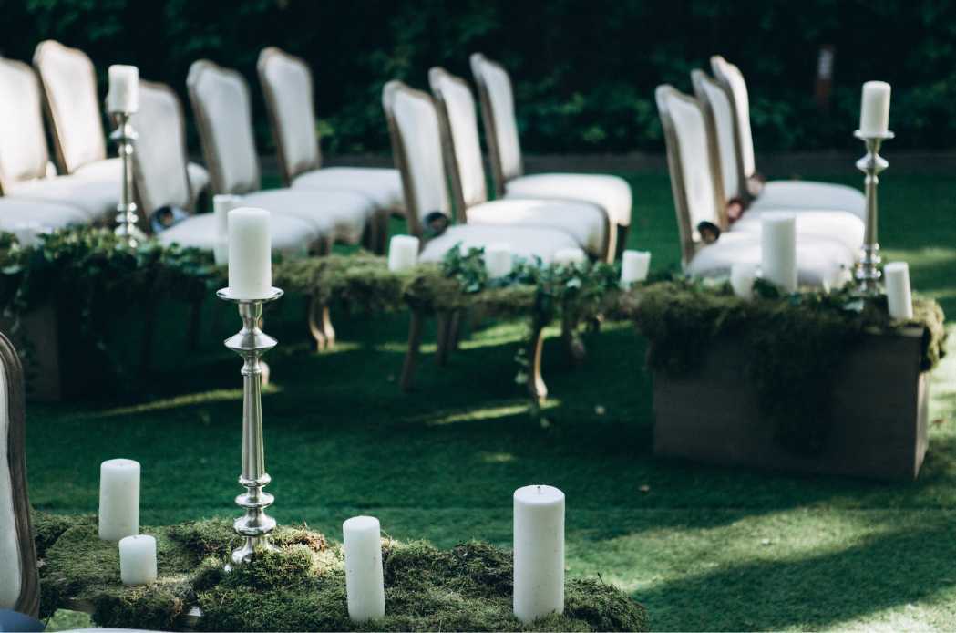 Candles near wedding aisle