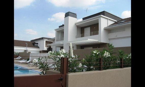 Realizzazione esterno colore bianco