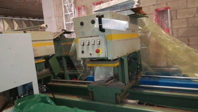 SALDATRICE A DUE TESTE PER PROFILI IN PVC MARCA ITALPLASTIK