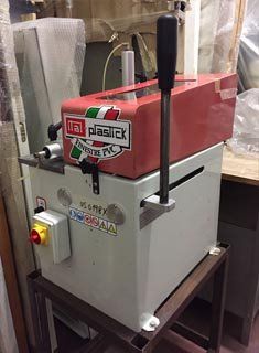 INTESTATRICE ORIZZONTALE CON AVANZAMENTO FRESA MANUALE - MARCA ITALPLASTIK