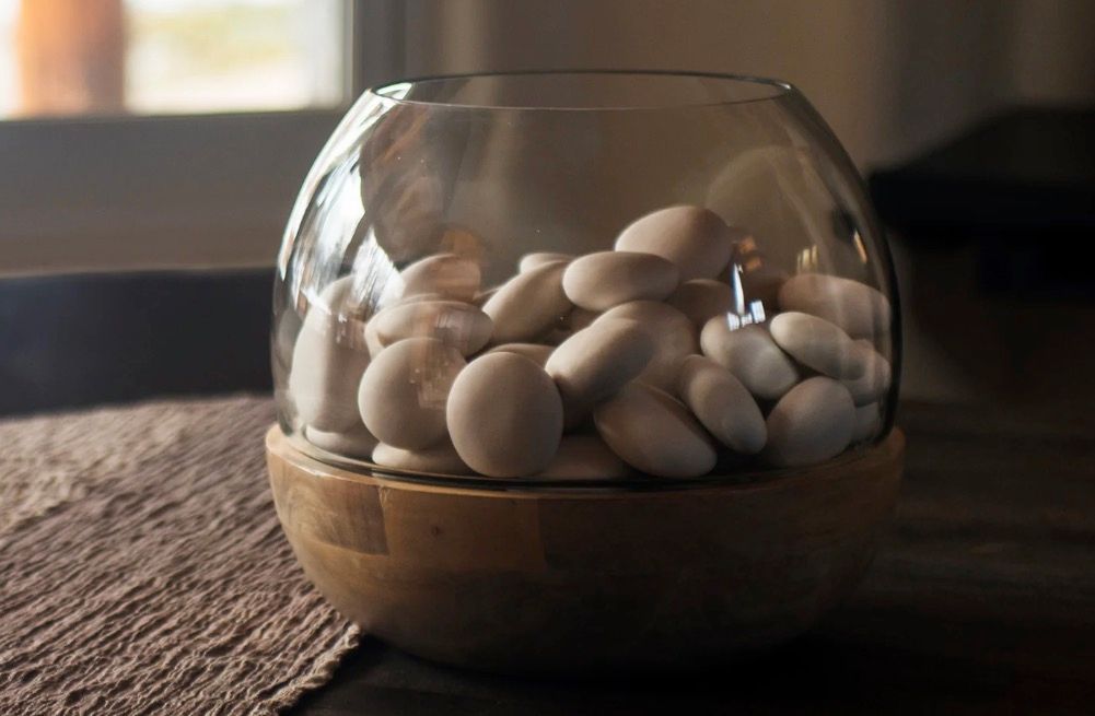 parting stones in glass bowl
