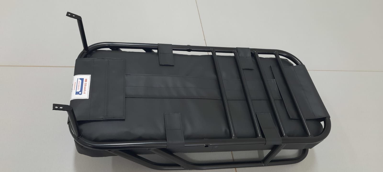 Hondenkussen voor achterop motor, brommer of scooter.