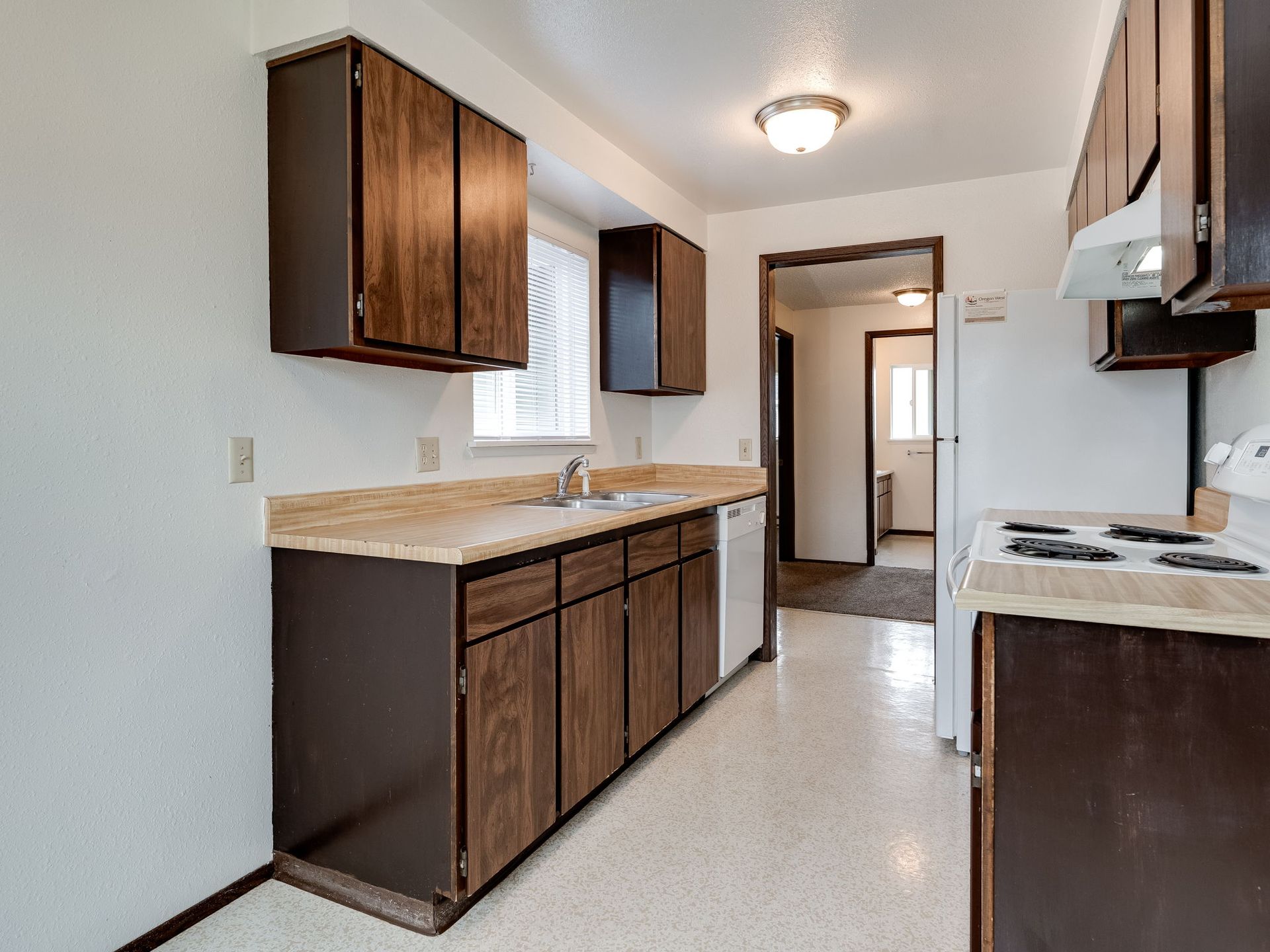 Southridge Apartments 2Bed/1Bath kitchen with cabinetry.
