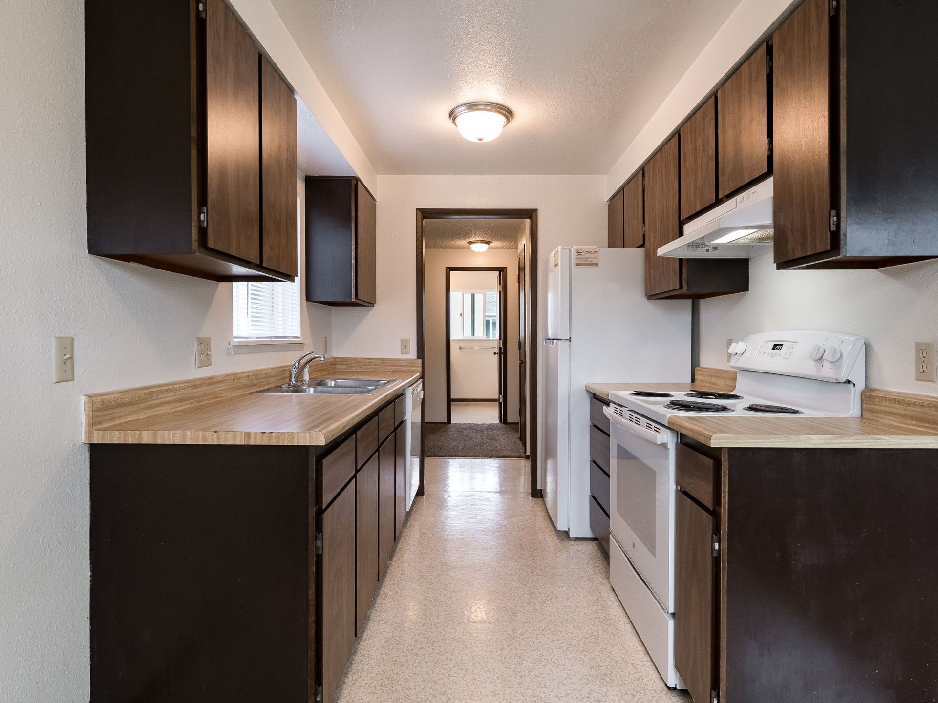 Southridge Apartments 2Bed/1Bath galley kitchen.