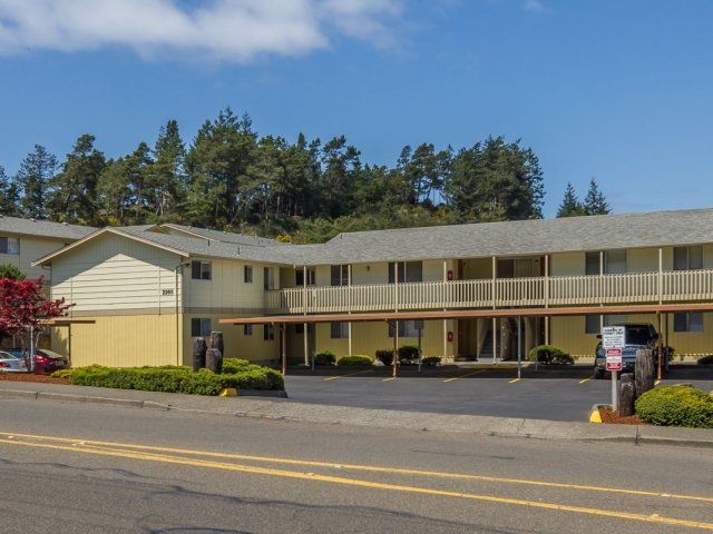 Alderwood Apartments
