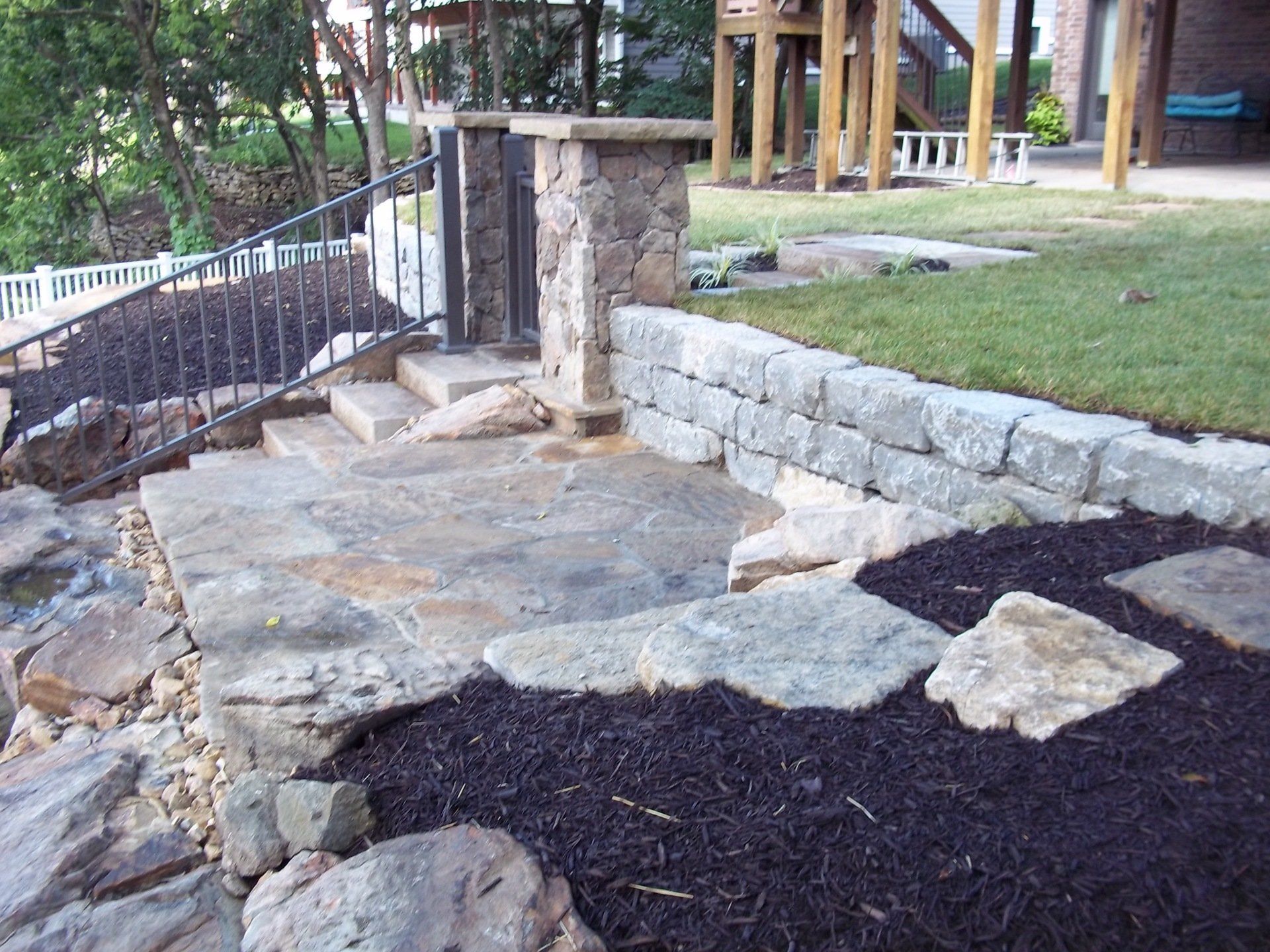 Retaining Wall Contractor | Retaining Wall Construction in KC | Second ...