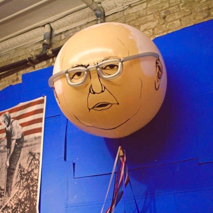 A balloon with a man 's face on it