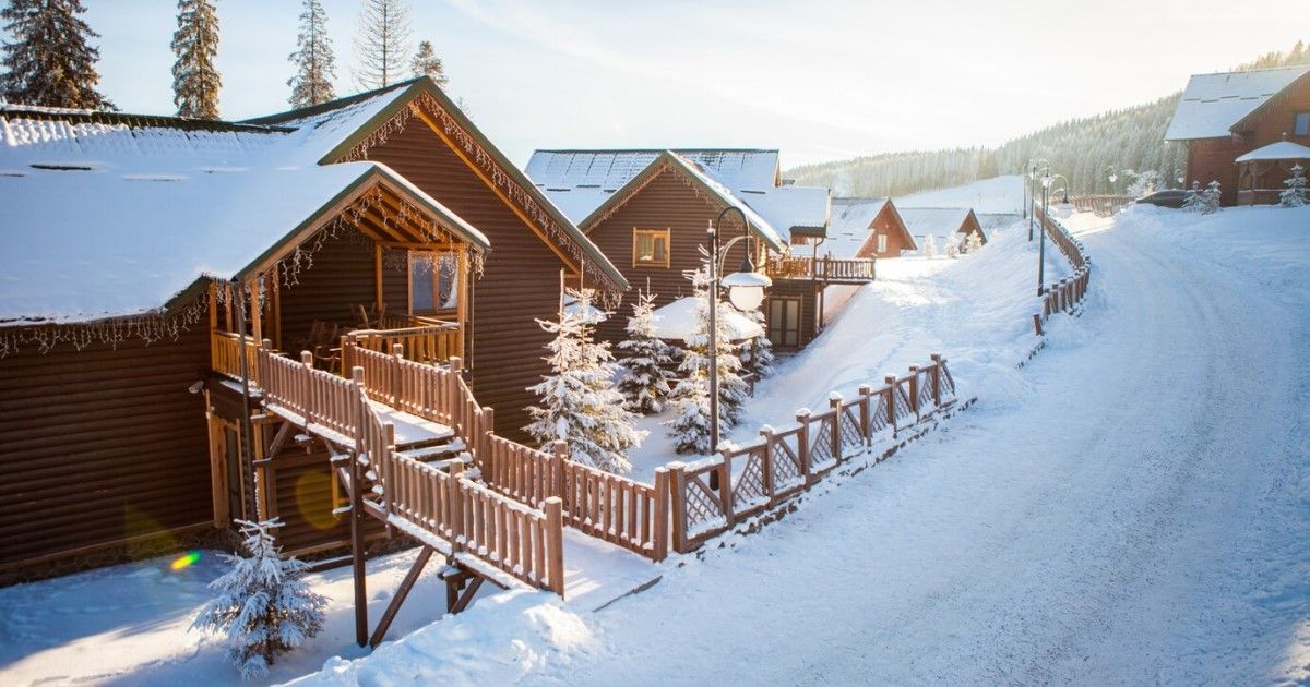 7 Essential Packing Tips for Winter Lodging