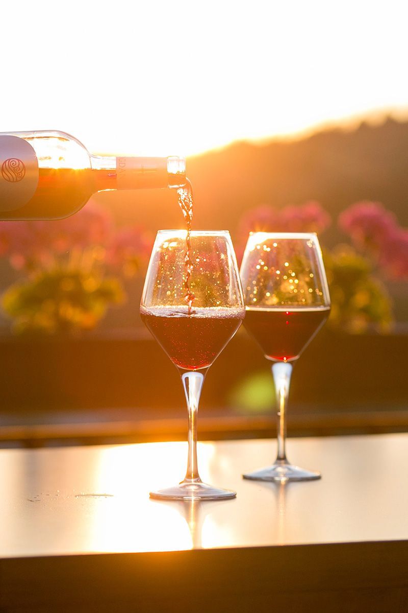 pouring-two-wine-glasses