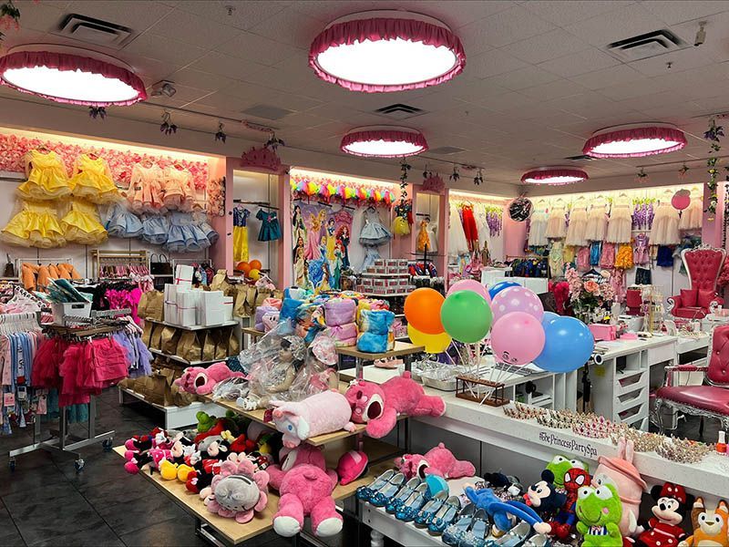 A store filled with lots of stuffed animals and balloons.