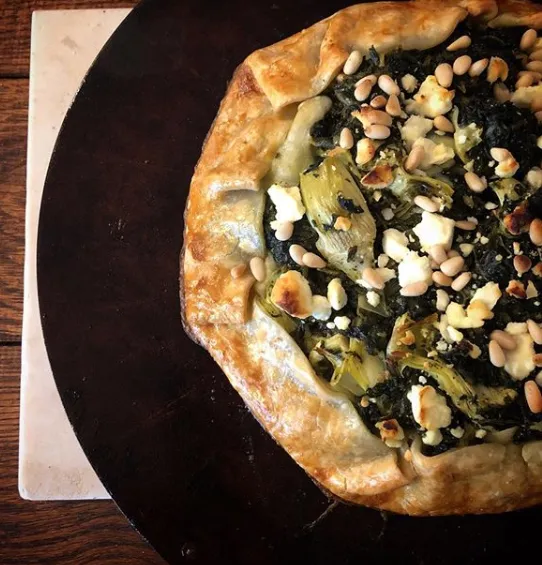 homemade-artichoke-pizza-by-lance-and-mandilyn-events.