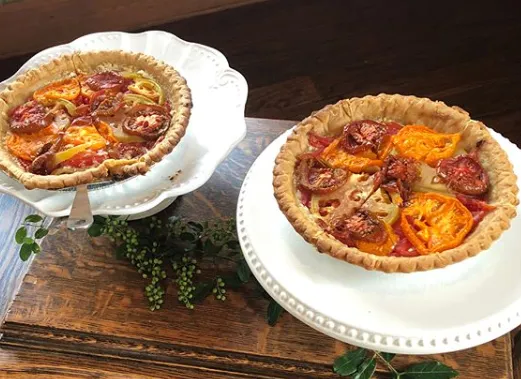 homemade-tomato-pies-created-by-lance-and-mandilyn
