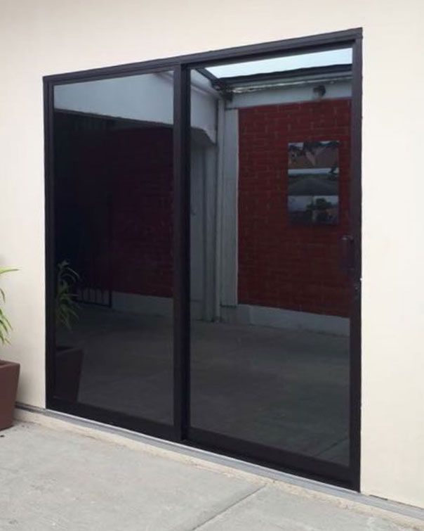 VALL CANCELERÍA Y ALUMINIO - Cancelería de aluminio línea española