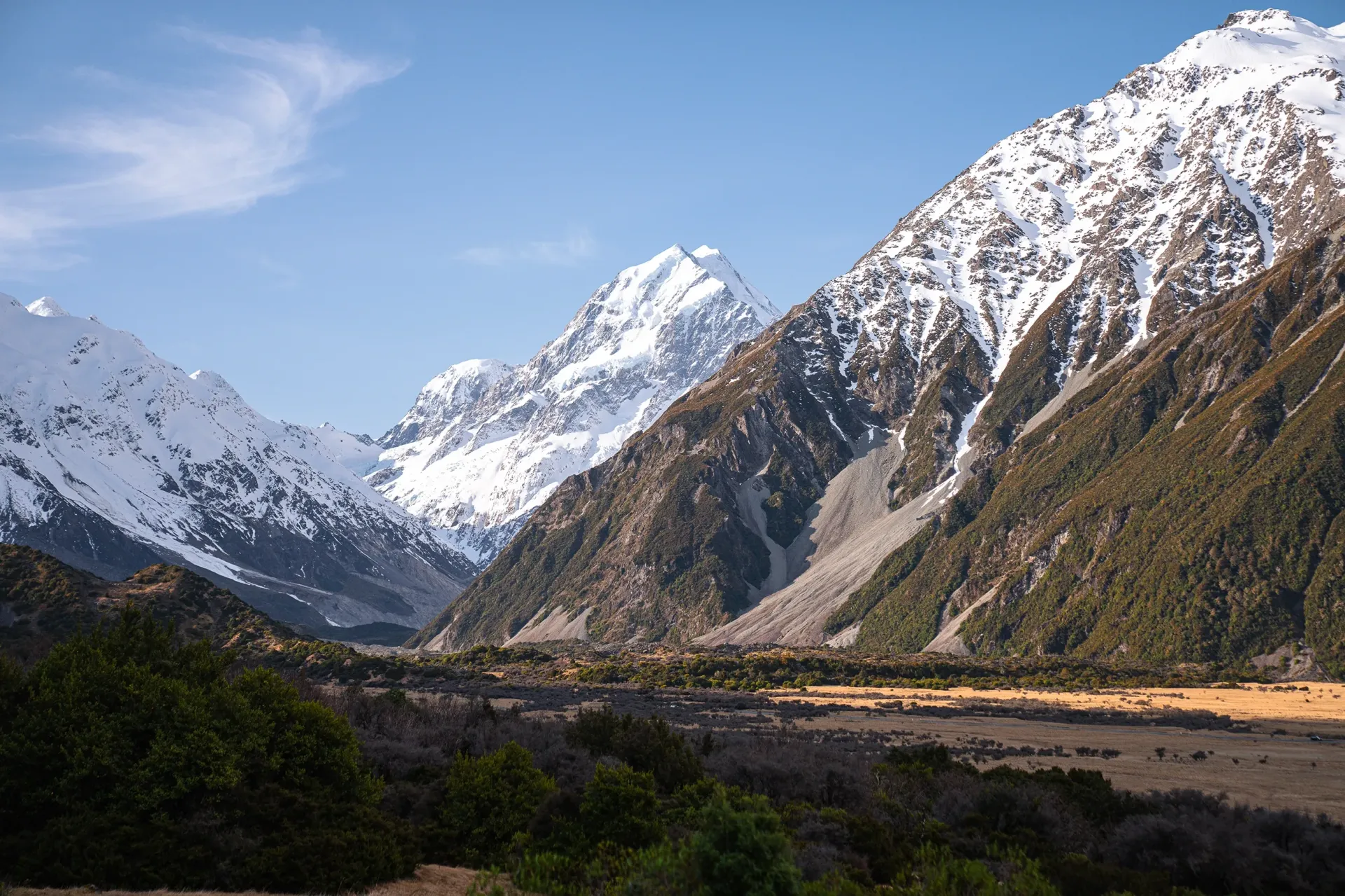 Sir Edmund Hillary Explorer - Rail Journey South Island NZ