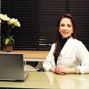 Prof. Dra. Simone Bonafé Gianotto - Infectologista em Maringá.