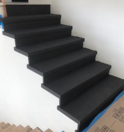 black square stair treads with no moulding