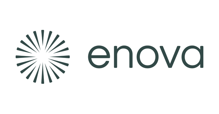 En mørkegrønn logo med et solstråledesign ved siden av ordet «enova» med små bokstaver.