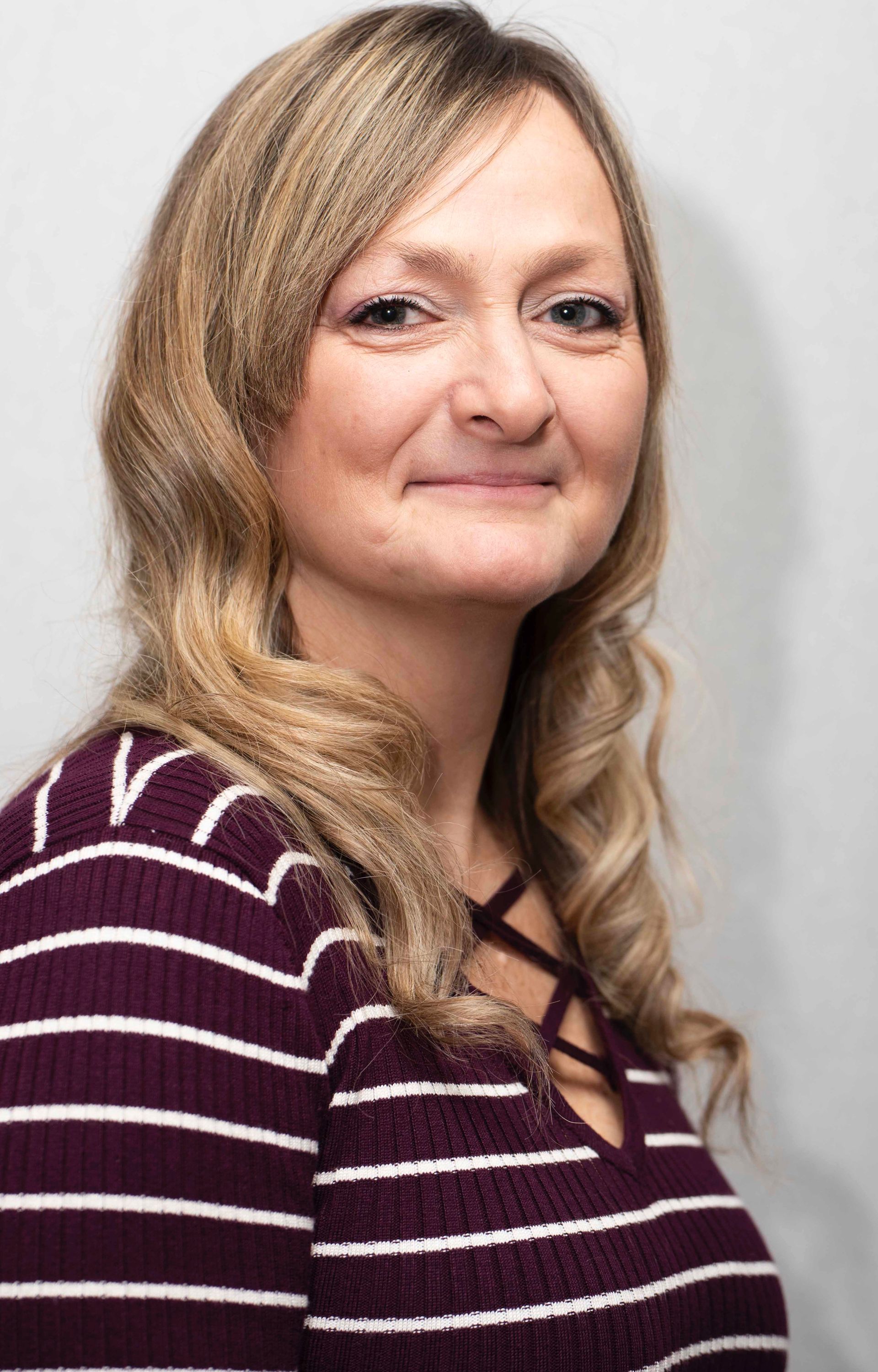 Mindie Hansen NJ Realtor with Glen Kelly Real Estate buying and selling homes in Ocean County NJ